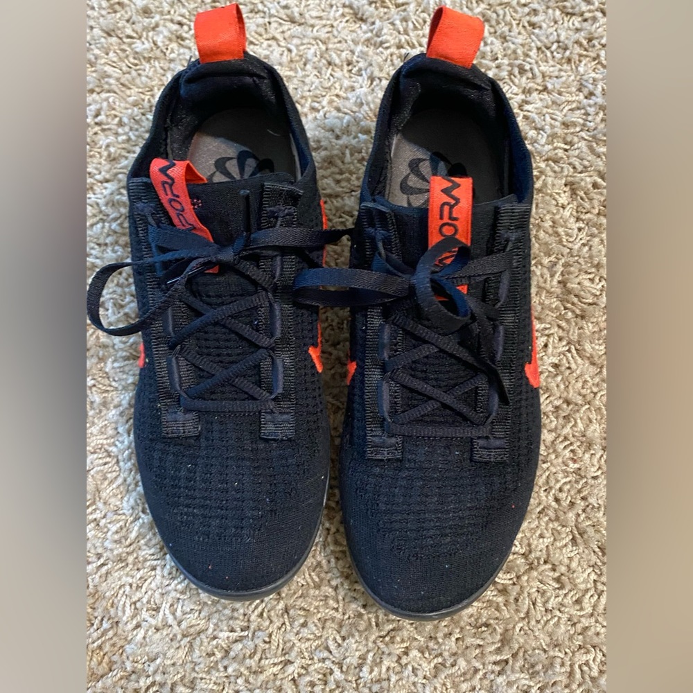 Nike VaporMax Shoes - Picture 5 of 16